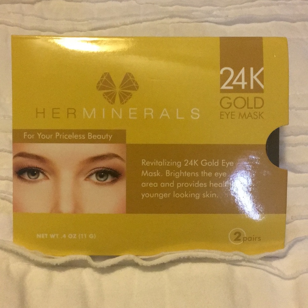 24K GOLD EYE MASKS NWT